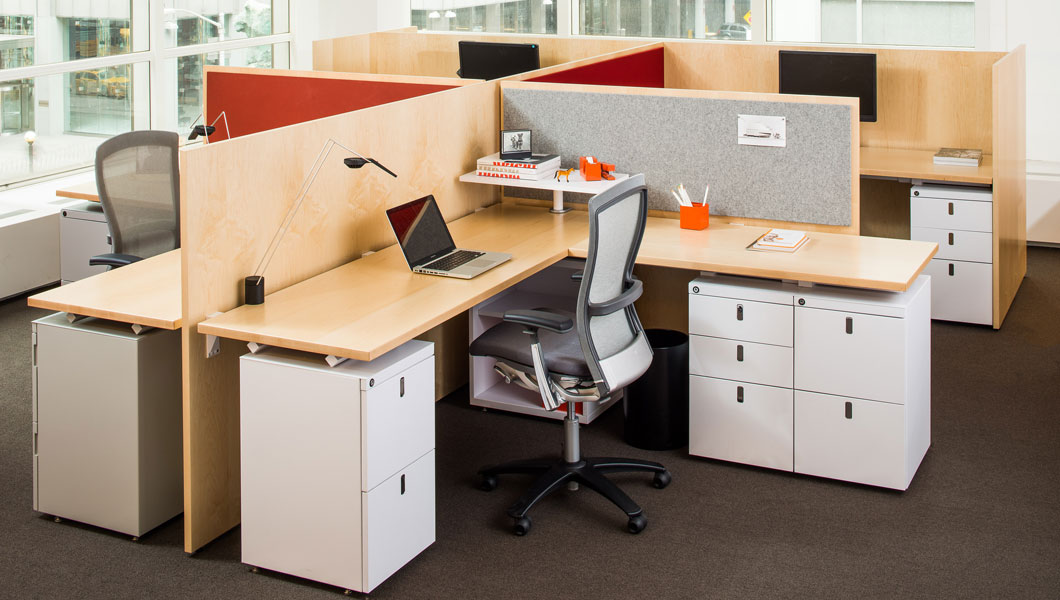 Knoll Open Plan Workstation Furniture with Antenna Workspaces