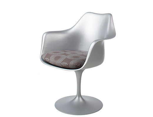 Tulip Chair with Arms