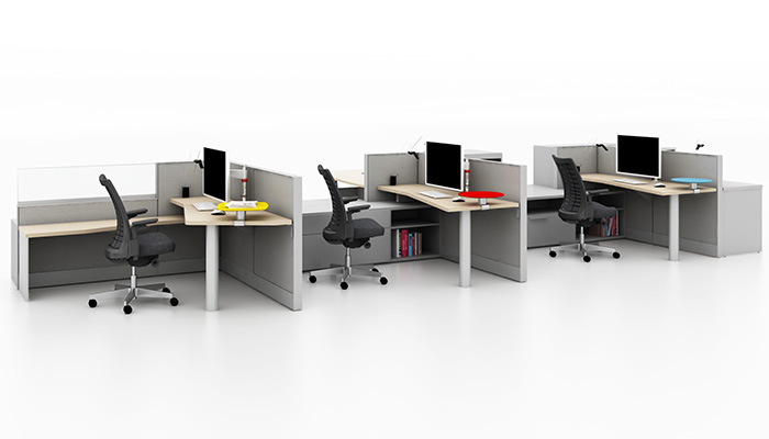 Dividends Horizon<sup>®</sup> primary workstations with Faceted Worksurfaces, Satellite Surfaces and Remix™ Task Chairs