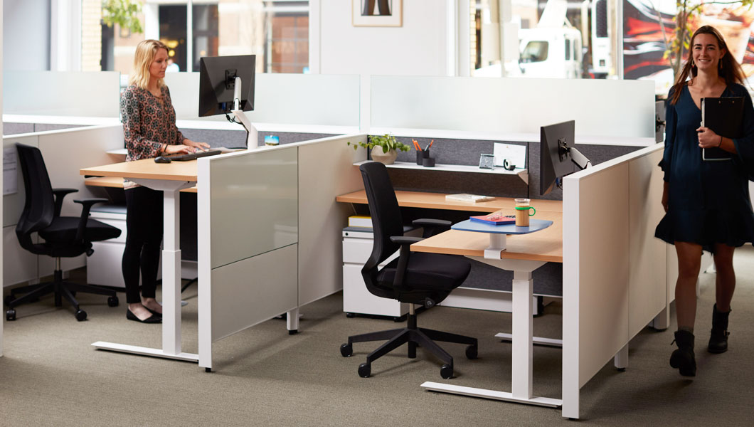 Knoll Open Plan Workstation Furniture with Dividends and Tone