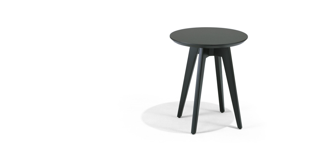 Knoll Risom Side Table Round by Jens Risom