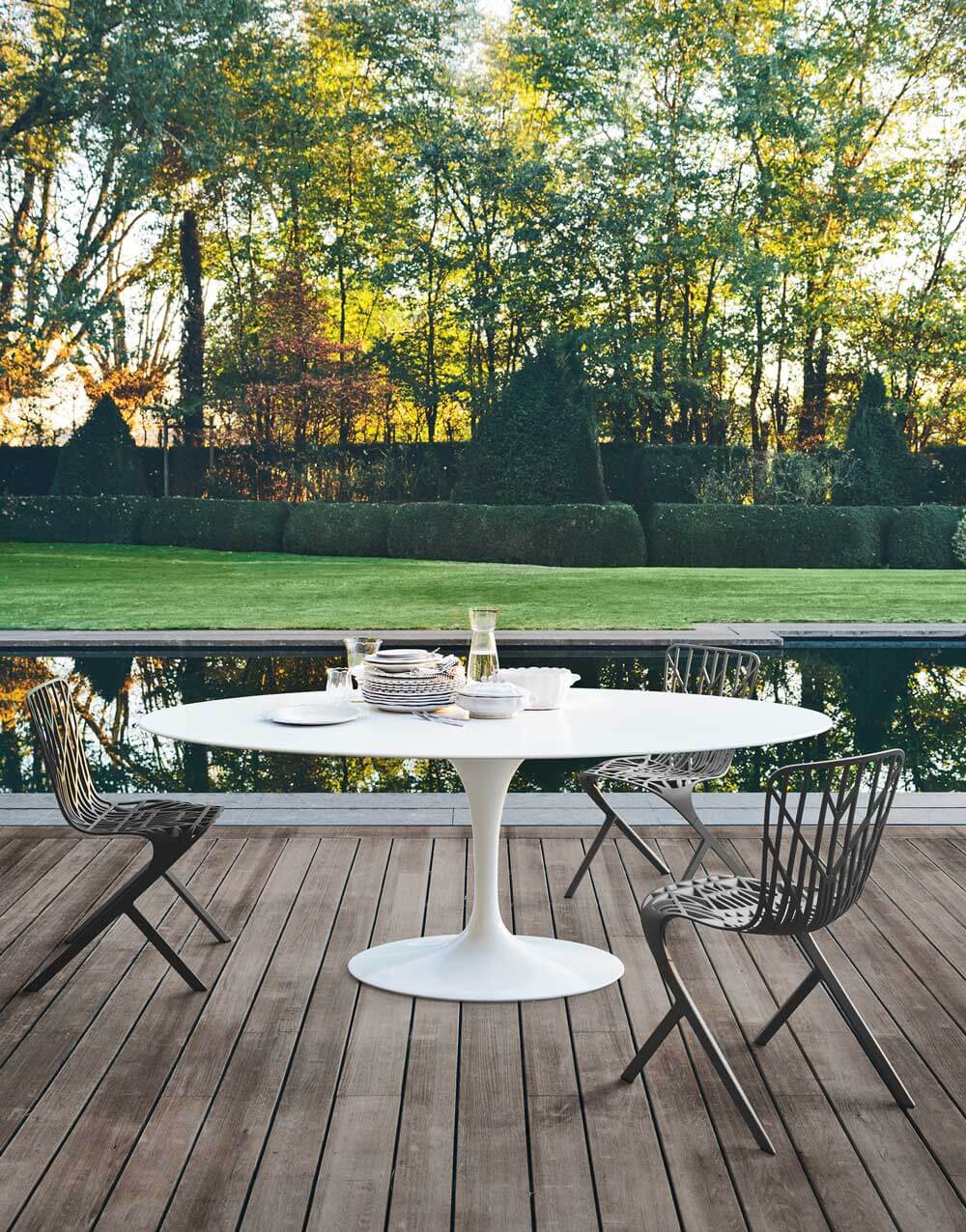 Knoll Outdoor Furniture Shop & Browse Knoll