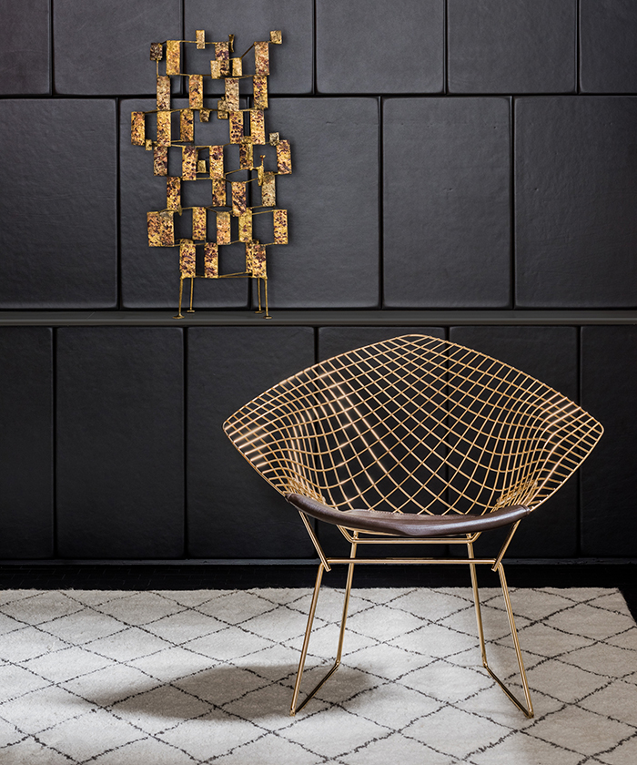 Harry Bertoia's Diamond Chair in 18k gold-plated steel | Knoll Inspiration