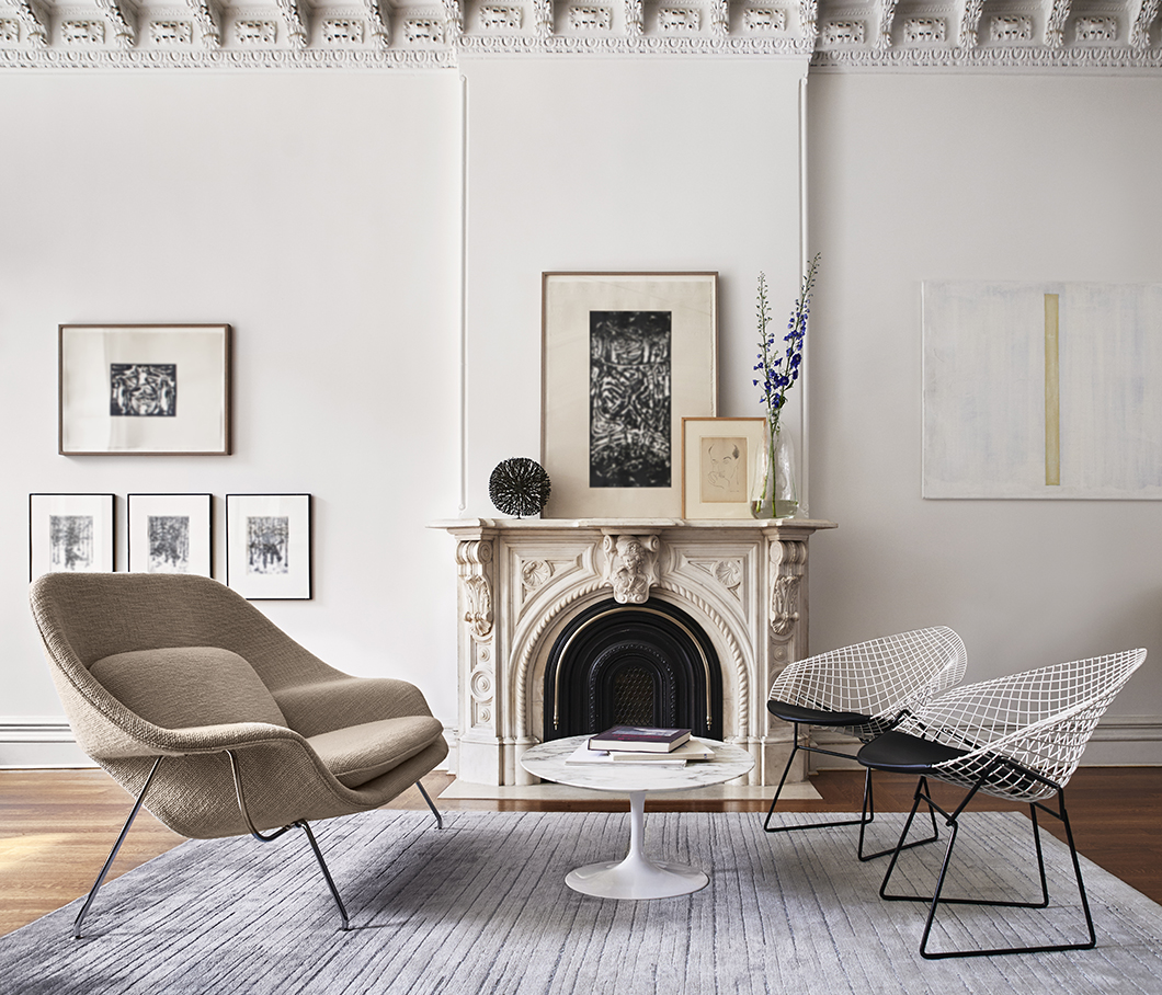Bertoia Two-Tone Diamond Chair and Womb Settee in situ | Knoll Inspiration