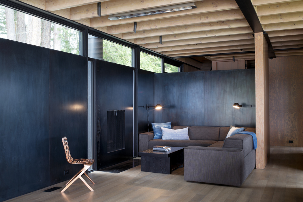 Olson Kundig in Pole Pass, Washington | PC: Jennilee Marigomen | Featured: David Adjaye's Washington Skeleton™ Aluminum Side Chair | Knoll Inspiration