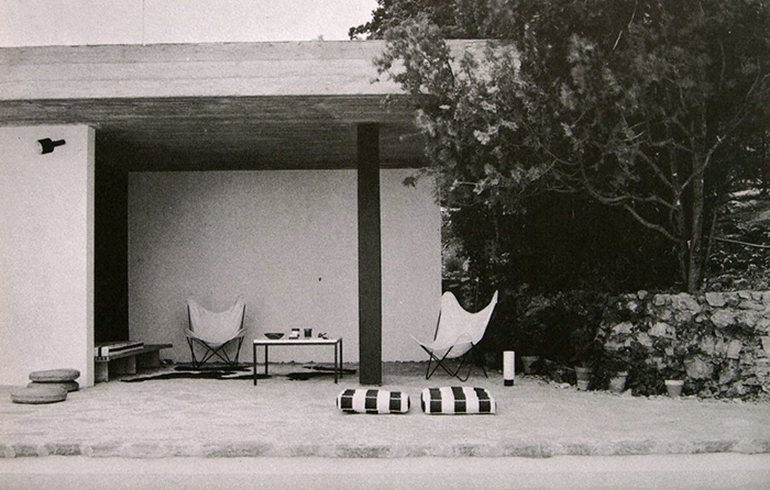 Pierre Soulages in Mont Saint-Clair, Sète | PC: Musée Soulages | Featured: Hardoy 'Butterfly' Chair | Knoll Inspiration