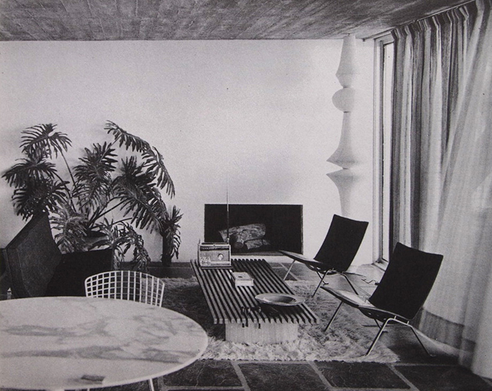 Pierre Soulages in Mont Saint-Clair, Sète | PC: Musée Soulages | Featured: Parallel Bar Series, Bertoia Side Chair, Saarinen Dining Table | Knoll Inspiration