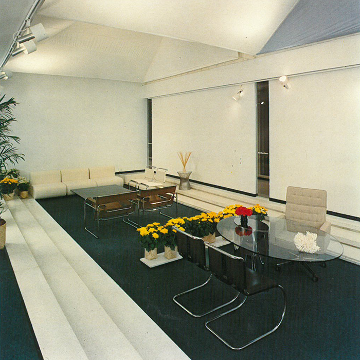 Knoll International showroom in Houston, TX, 1976 designed by Sally Walsh | Knoll Inspiration