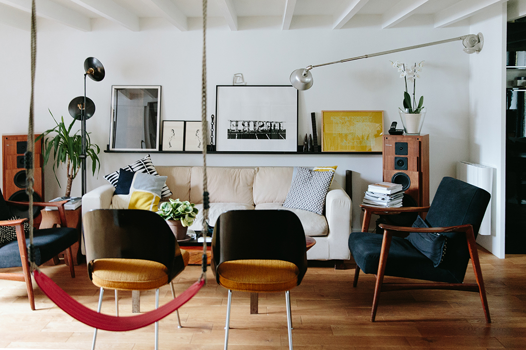 Wo & We | PC: Olivier Abry | Featured: Saarinen Executive Armless Chair | Knoll Inspiration
