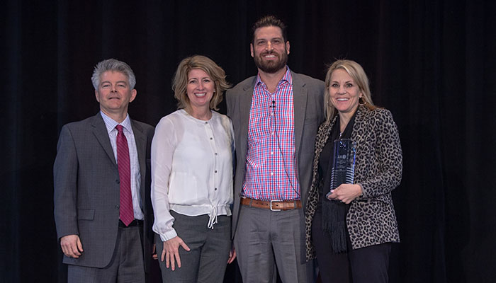 Knoll Wins JLL Supplier of the Year