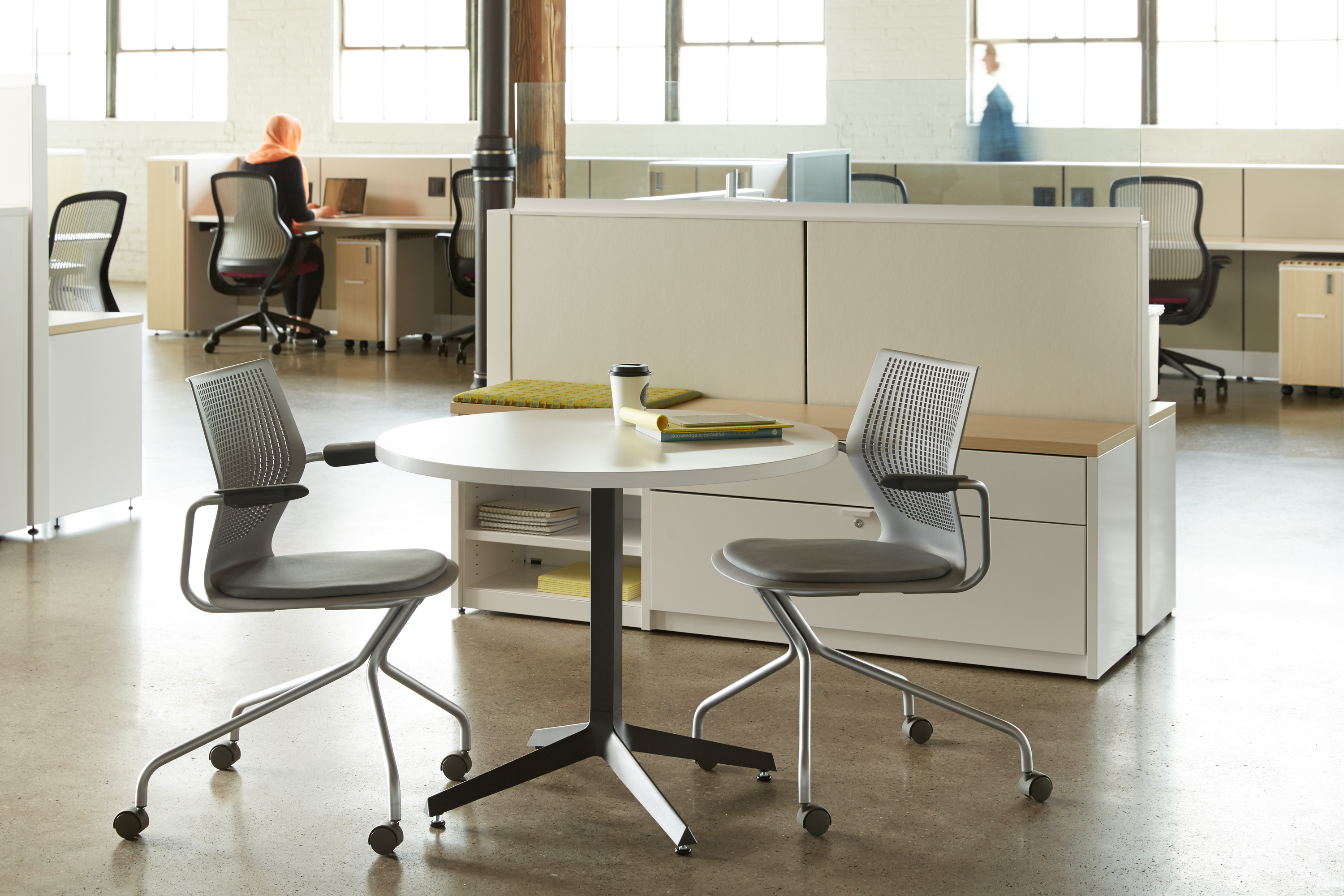 Dividends Horizon® X Base Tables Knoll