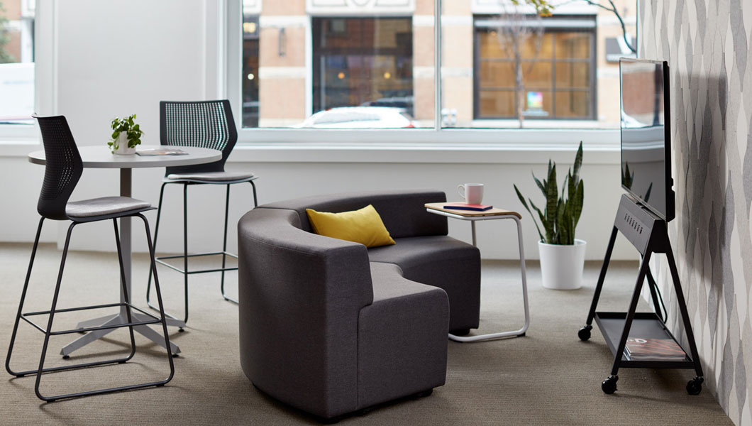 Knoll Shared Spaces Team Meeting with k Lounge and Horsepower