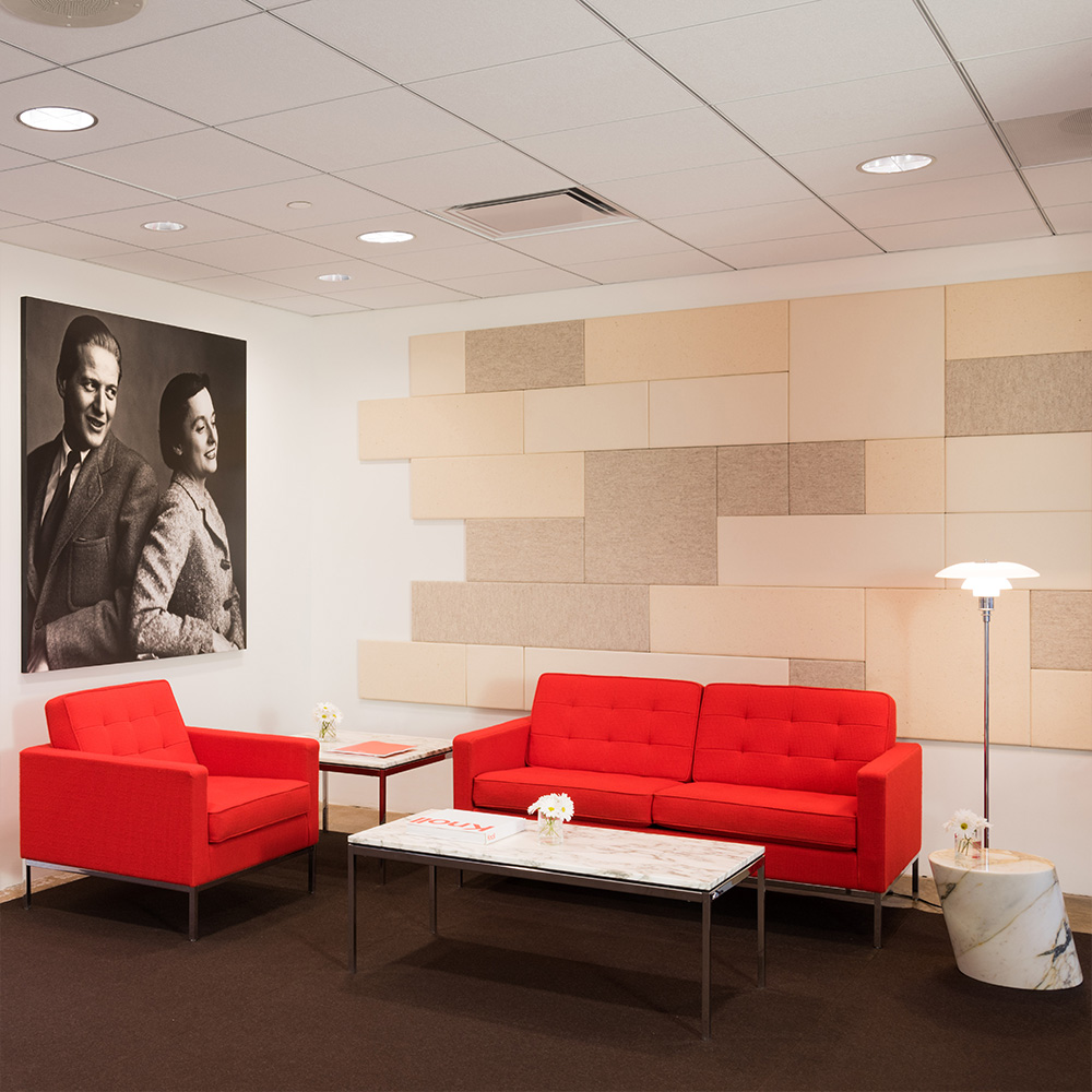 Florence Knoll™ End Table 29" x 29" Original Design Knoll