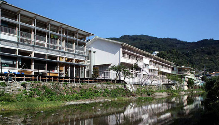 Hizuchi Elementary School, Japan, 2012