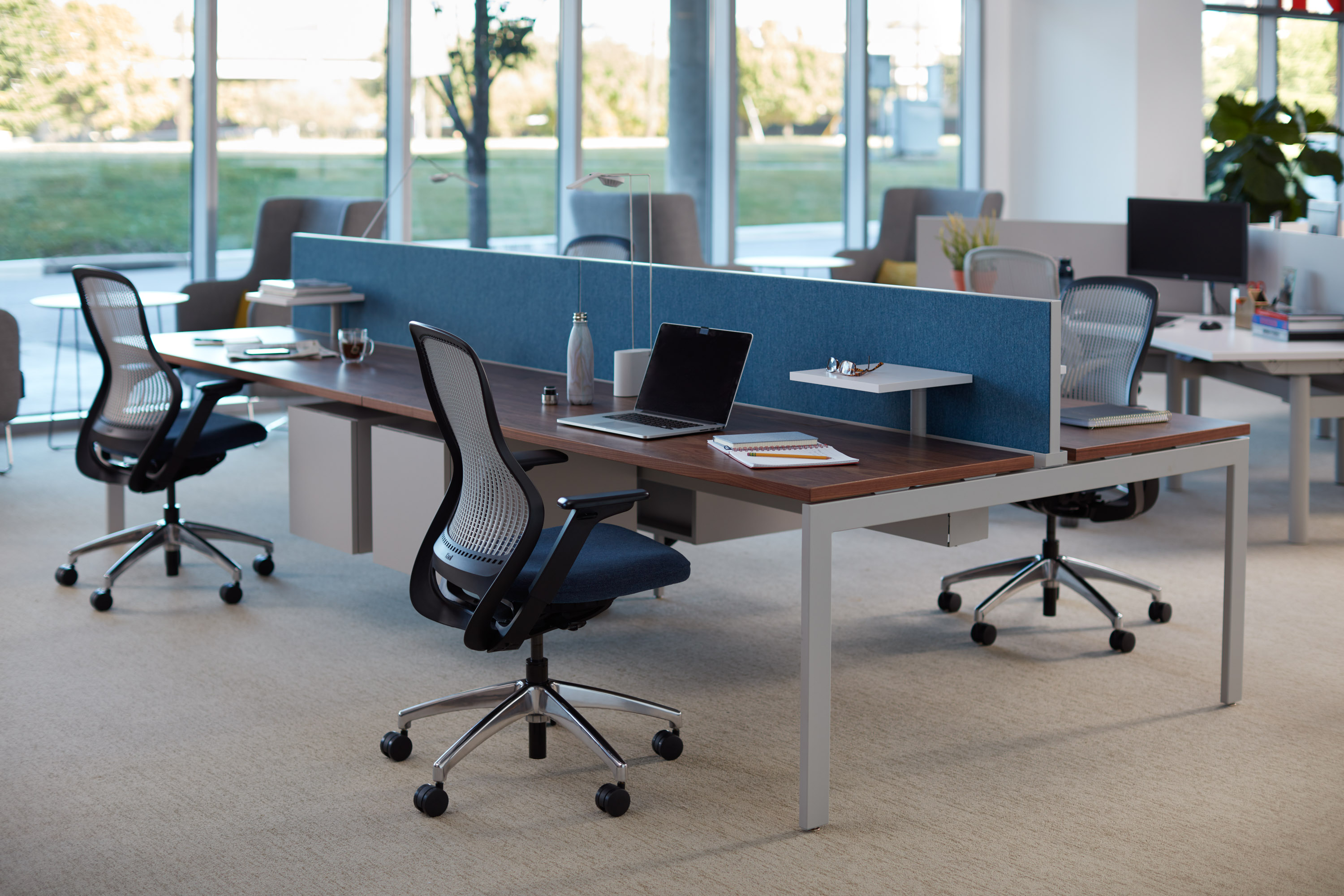 Antenna® Tables and Desks Knoll