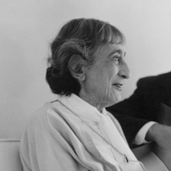 KnollTextiles Designer Anni Albers