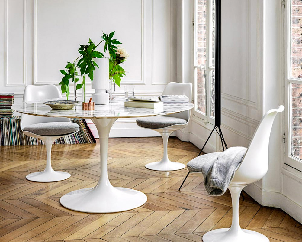 The Eero Saarinen Collection Knoll