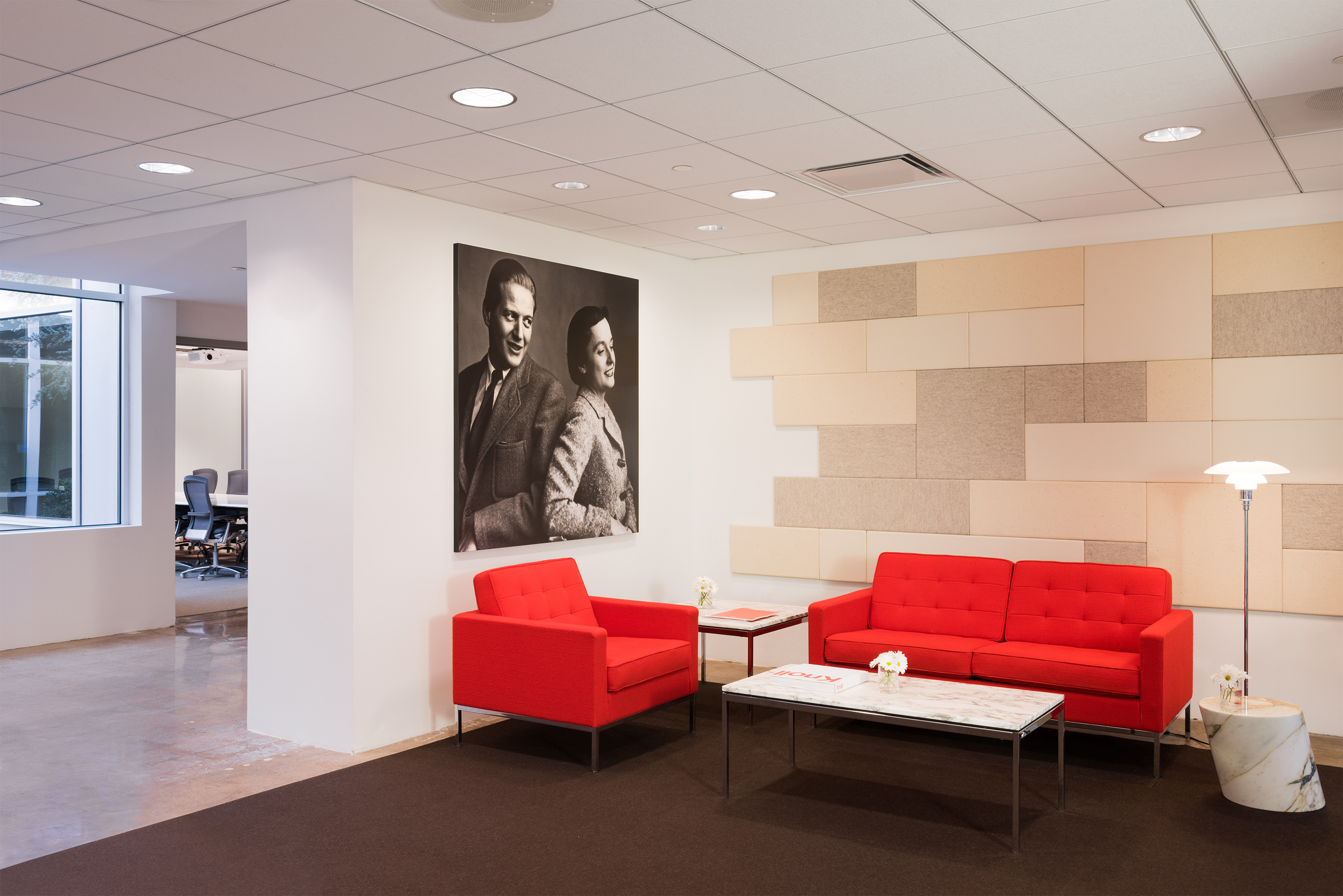 Florence Knoll™ Sofa and Settee Knoll