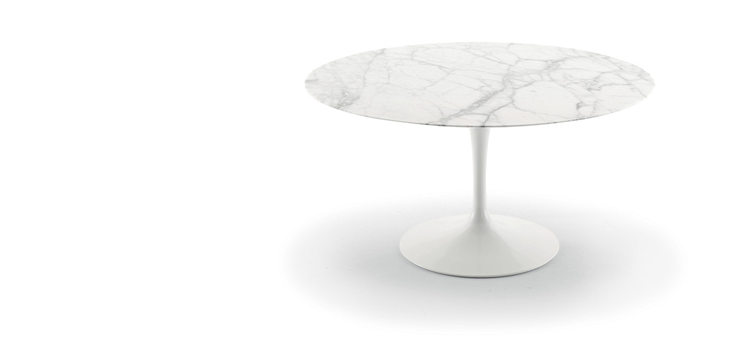 Knoll Saarinen Lounge Height Table by Eero Saarinen
