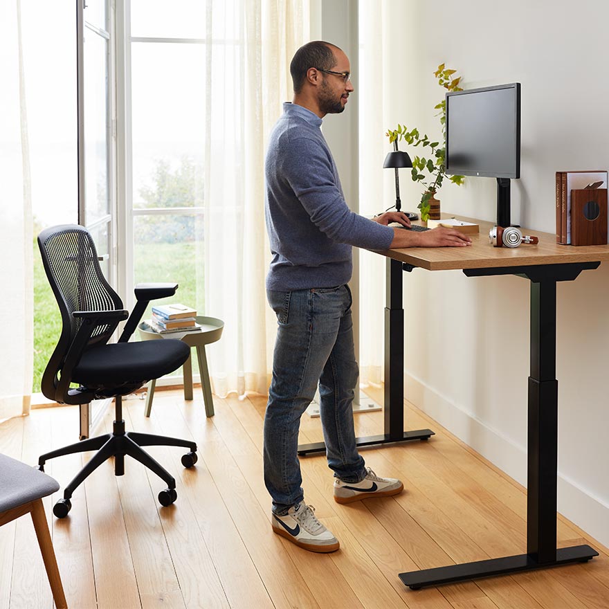 Hipso Adjustable Standing Desk 57" x 29" Knoll