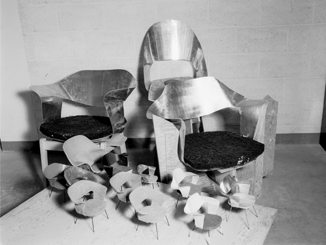 Knoll Eero Saarinen 70 Series Archival Image