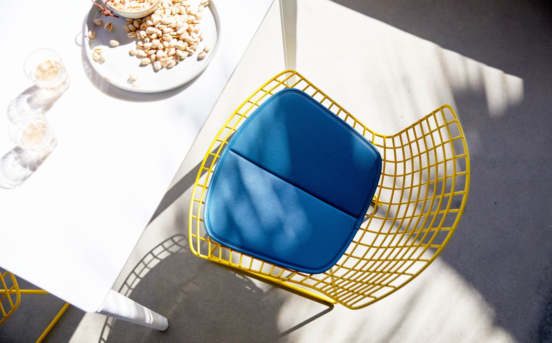 Shop Outdoor Gift Ideas from Knoll