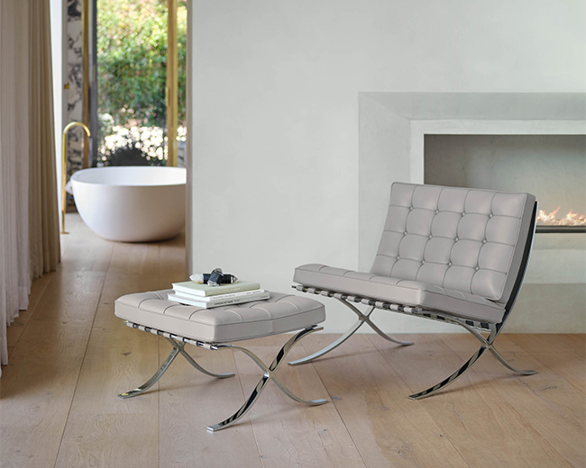 Saarinen Coffee Table - 42 Oval - Original Design