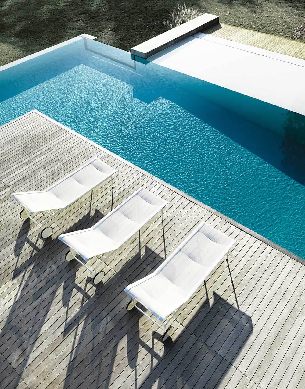 Knoll Outdoor Furniture Shop & Browse Knoll