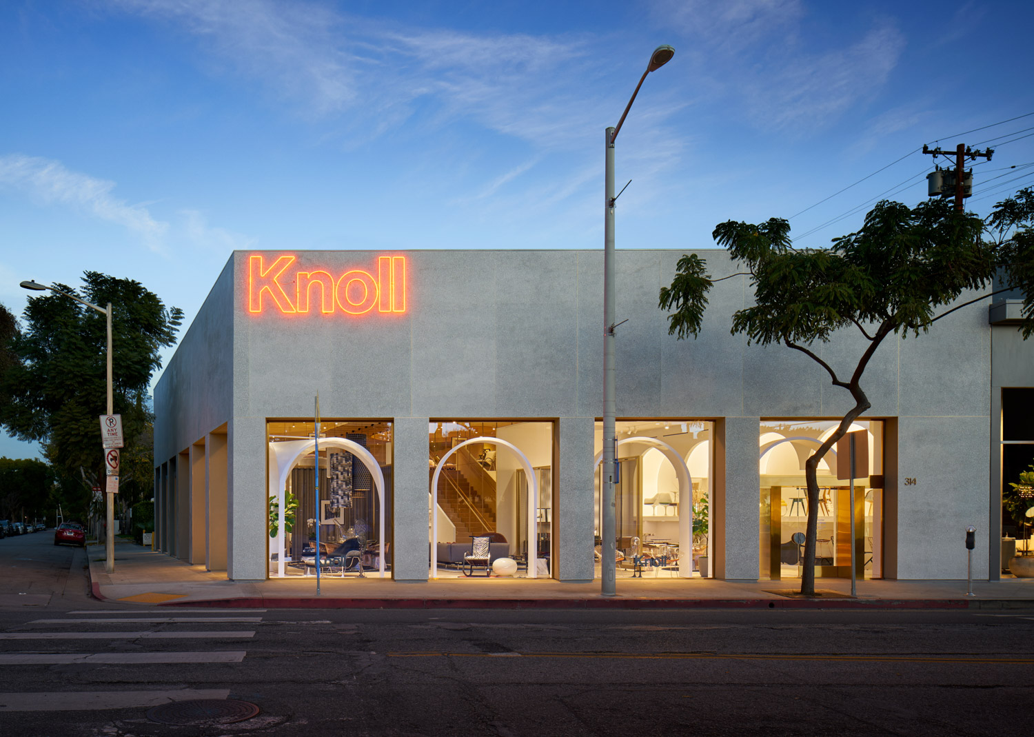 Knoll Los Angeles Home Design Shop Hero Image