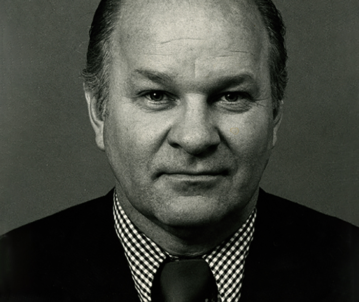 Knoll Remembers Robert Cadwallader