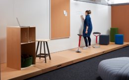R211 Web Interior Horiz
