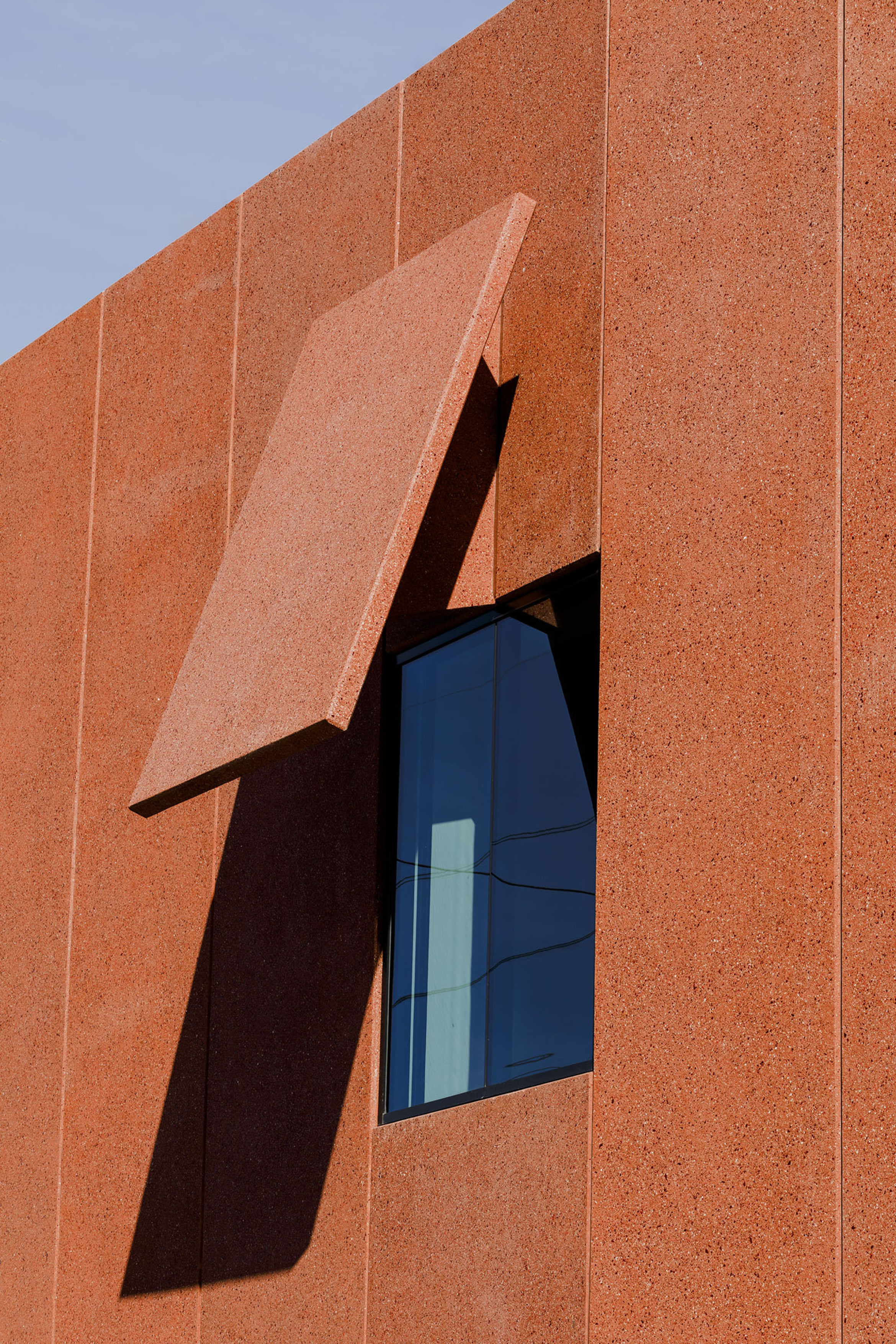 david adjaye adds pink concrete retail environment to LA's beverly