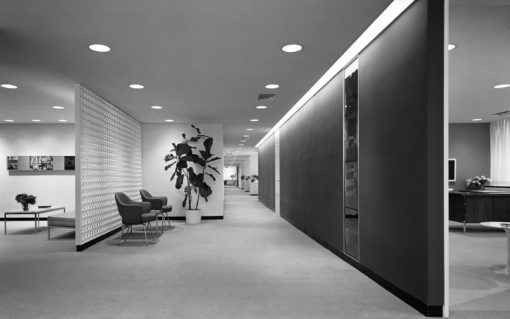 Saarinen Executive Carousel Archival 4