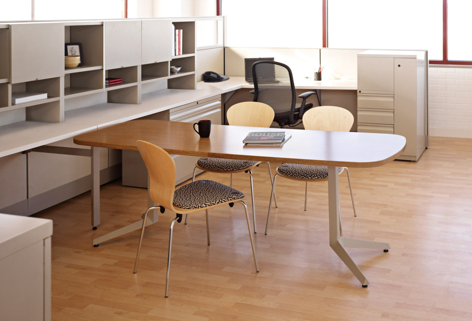 Dividends Horizon YBase Table Inspiration Knoll